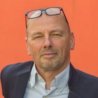 Prof. dr. Dominique Van de Velde